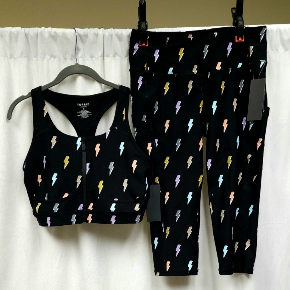 Performance Core Active SET - lightening bolts NWT - image 3